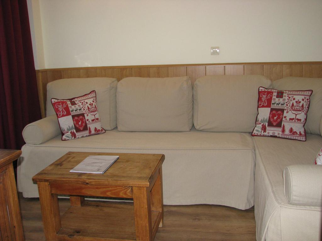 Aparthotel Sarrato ซาเยนต์ เด กาเยโก ภายนอก รูปภาพ