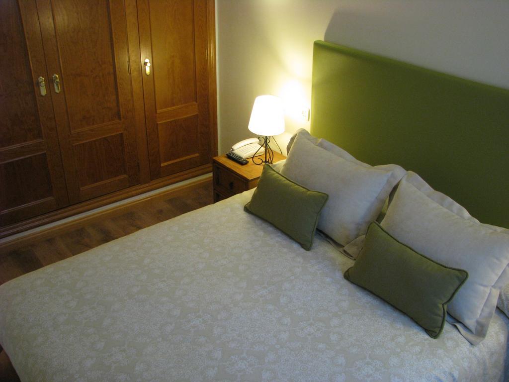 Aparthotel Sarrato ซาเยนต์ เด กาเยโก ภายนอก รูปภาพ
